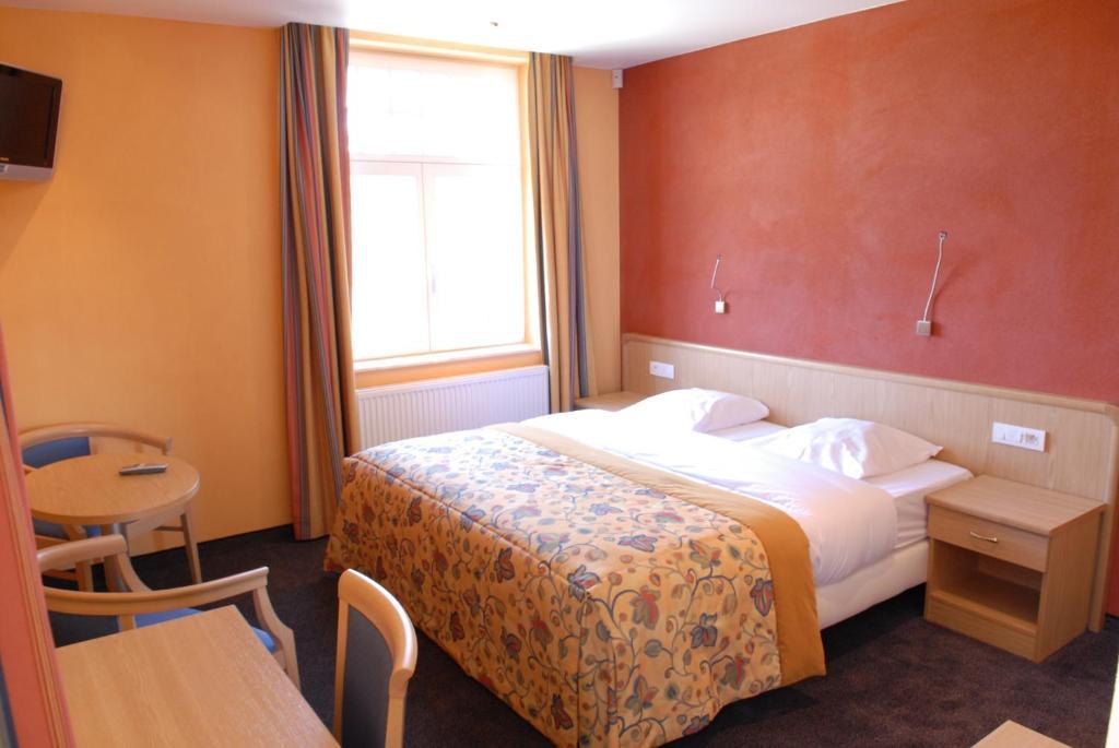 Les Tilleuls Hotel Jupille Exterior photo