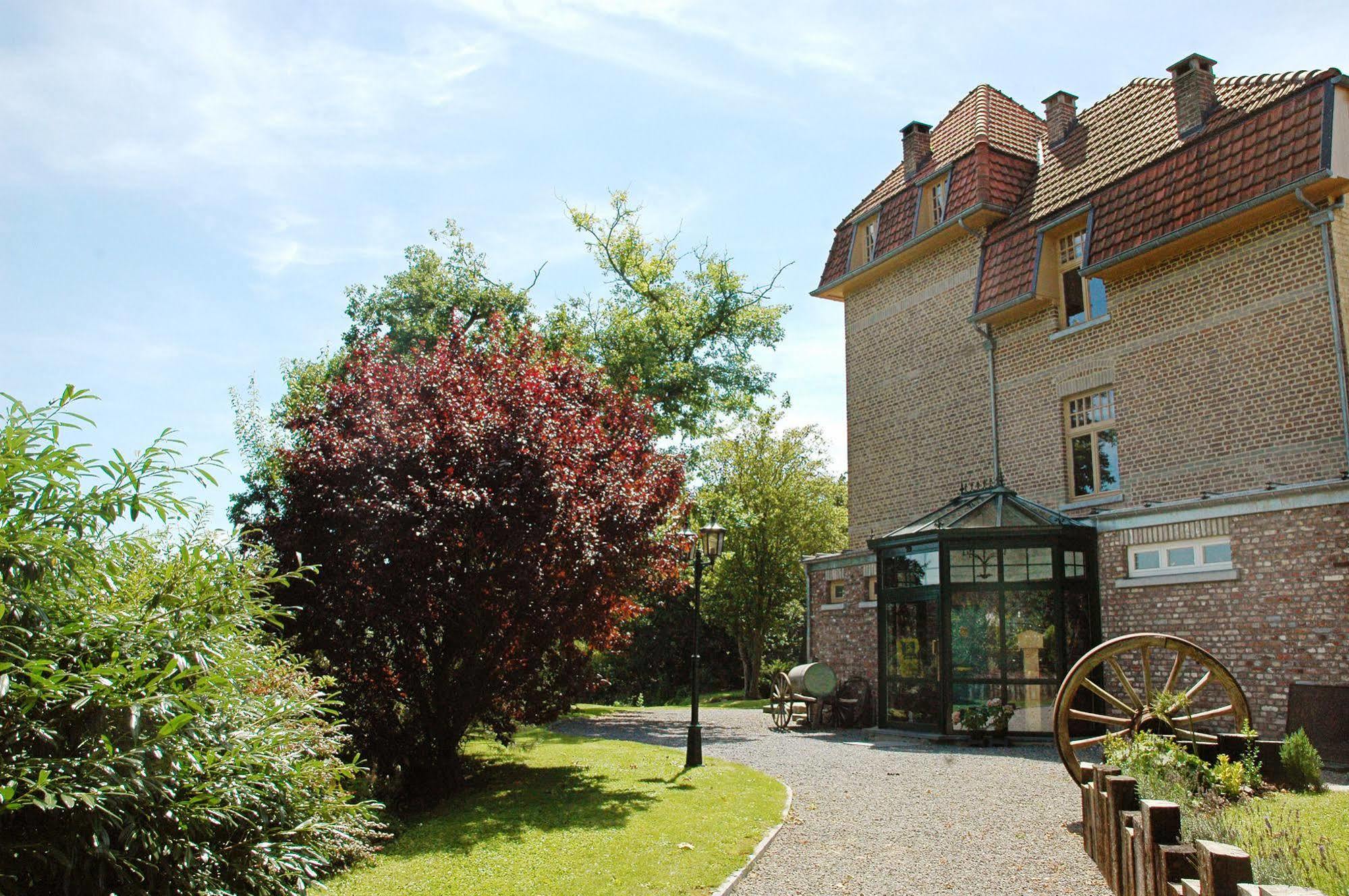 Les Tilleuls Hotel Jupille Exterior photo